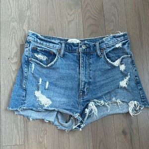 Abercrombie high rise mom shorts